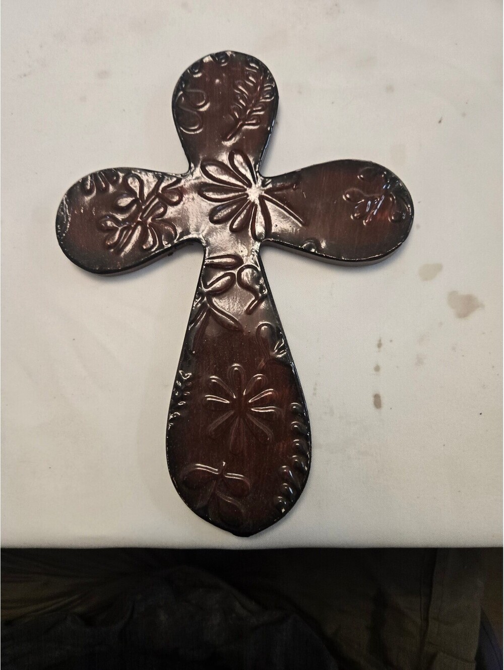 Decorative Embossed Metal Cross Wall Hanging 10x7.5